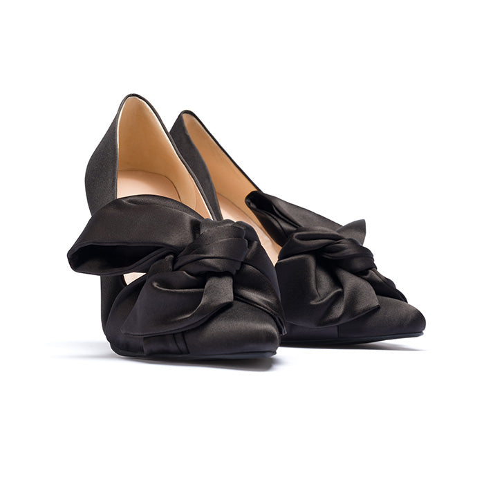 LADY J Classic Bow Heels - Black