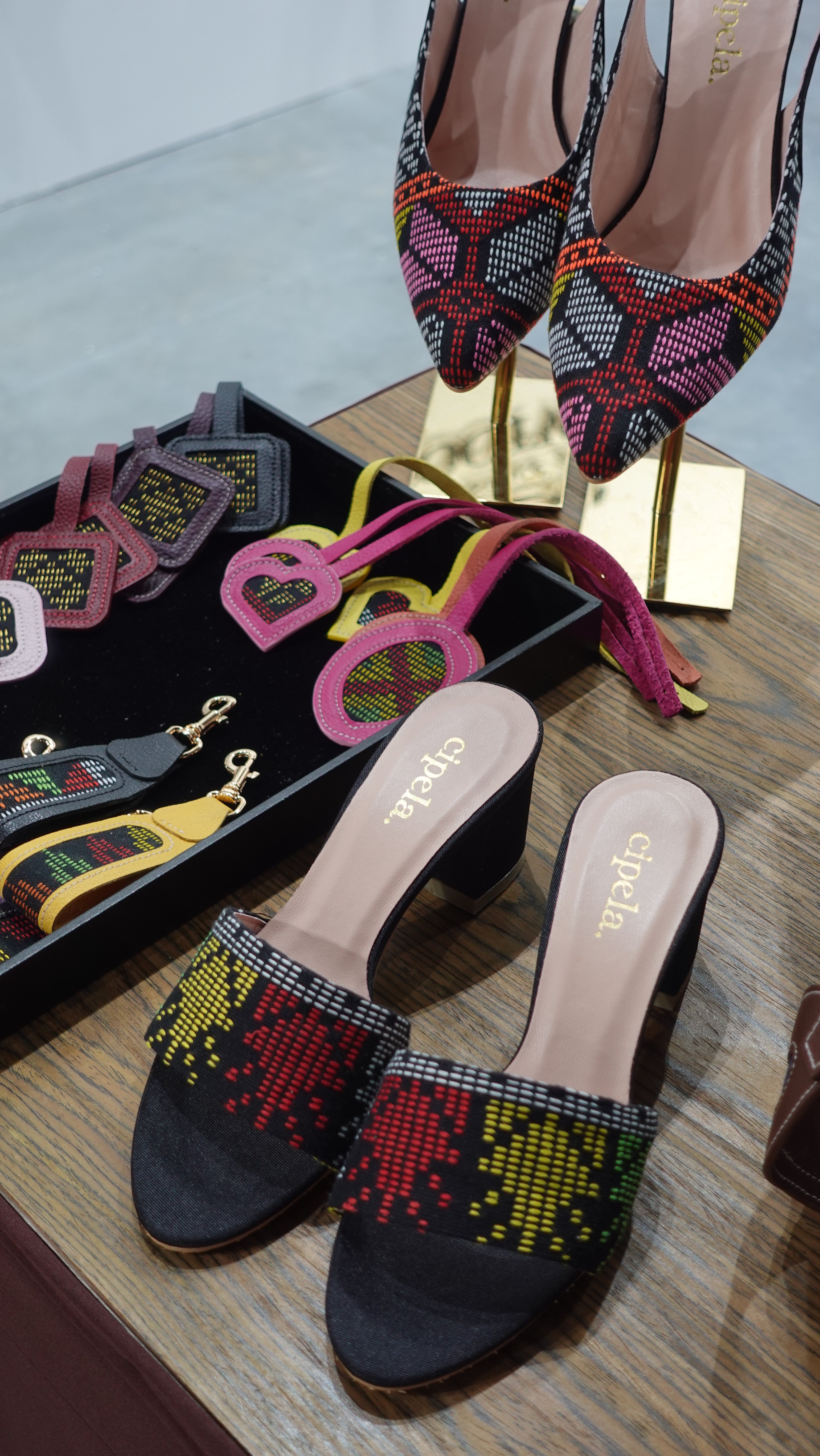 JOUTI Dastar Block Heel Sandals