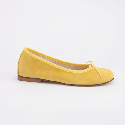 BALLERINA IN YELLOW