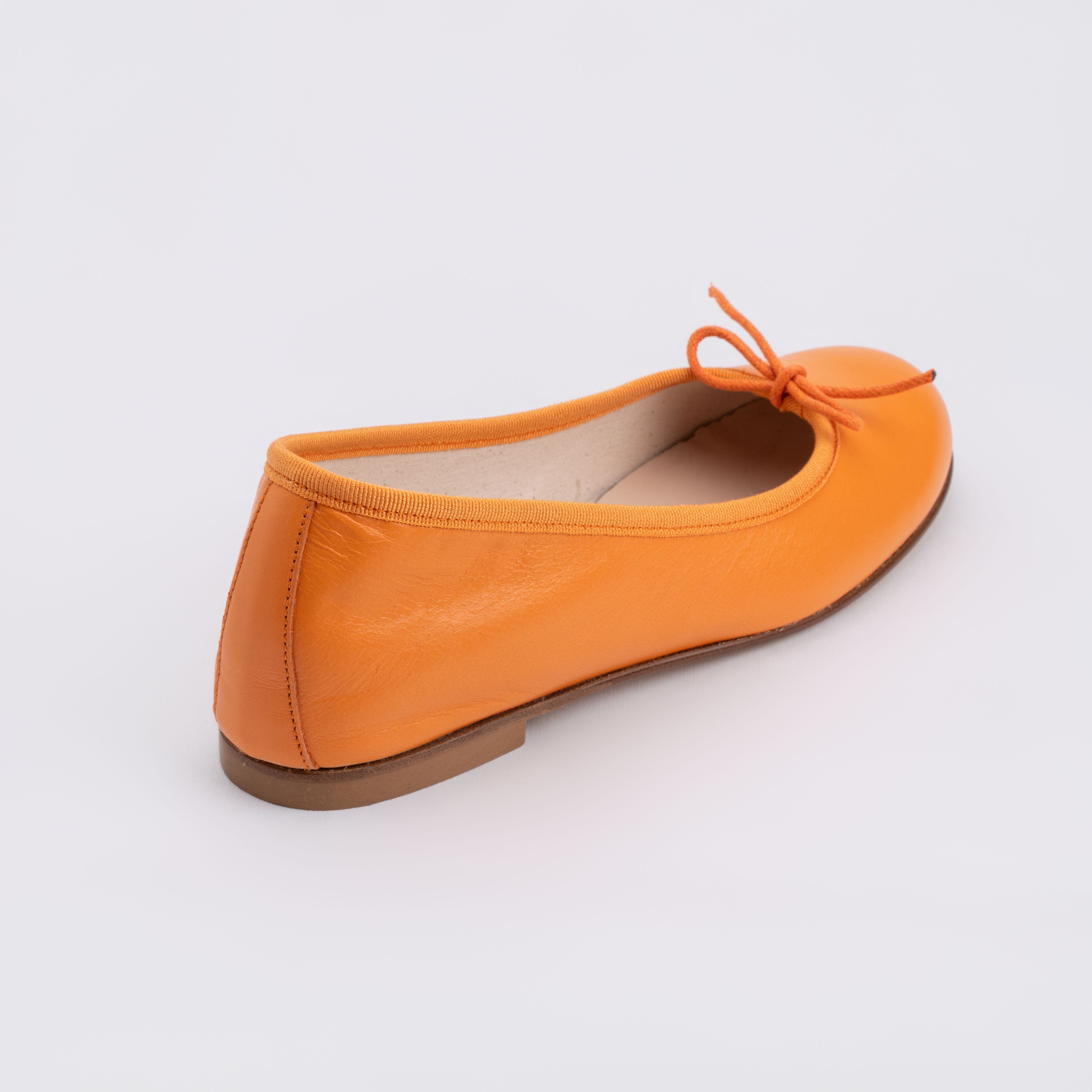 BALLERINA IN TANGERINE ORANGE