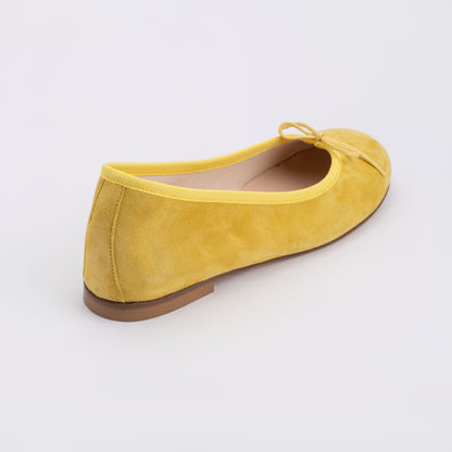 BALLERINA IN YELLOW